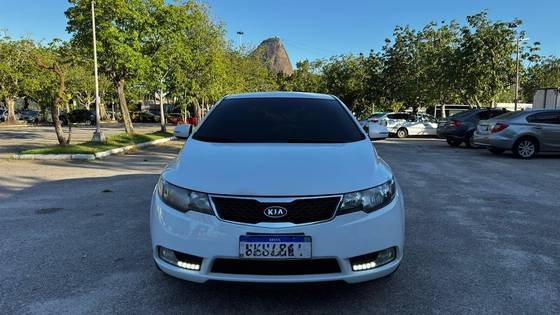 KIA CERATO 1.6 SX3 16V GASOLINA 4P AUTOMÁTICO